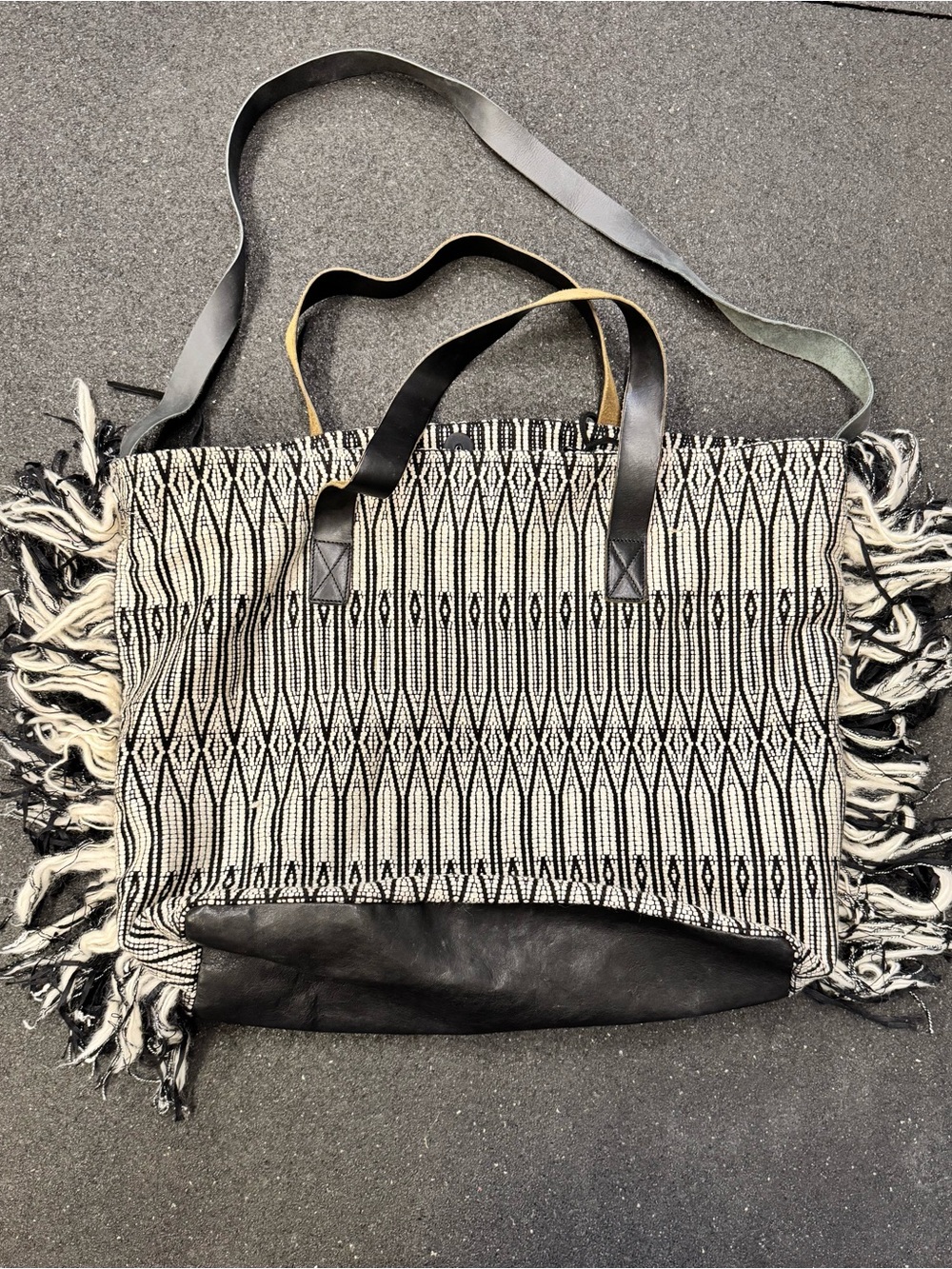 Black and White Woven Geometric Fringe Tote Everyday Beach Bag Carry On
